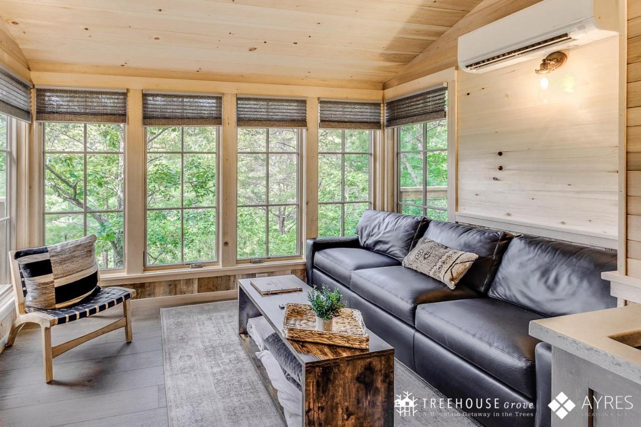 The Blackjack Oak In Treehouse Grove At Norton Creek Gatlinburg Εξωτερικό φωτογραφία